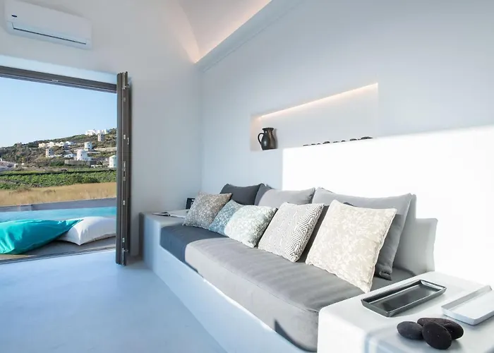 Villa Luxury Santorini Pori Blanca Master Private Pool Finikiá