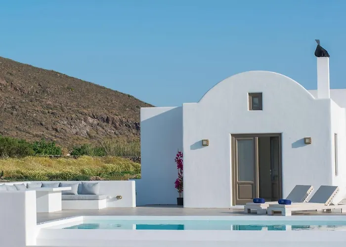 Villa Luxury Santorini Pori Blanca Master Private Pool Finikiá