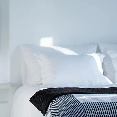 Villa Pori Blanca: Luxury Santorini Retreat With Private Pool And Sea Views *