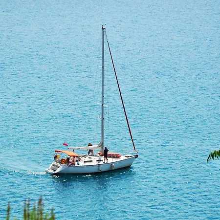 ヴィラ Luxury Santorini Pori Blanca Master Private Pool Foinikiá